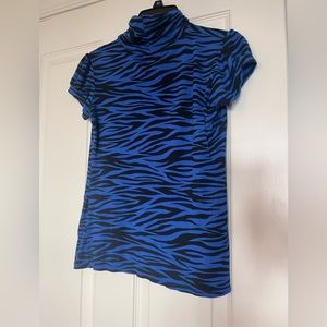 Blue tiger print top